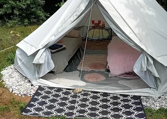 Glamping, Tent Jurta, Outdoor Living *